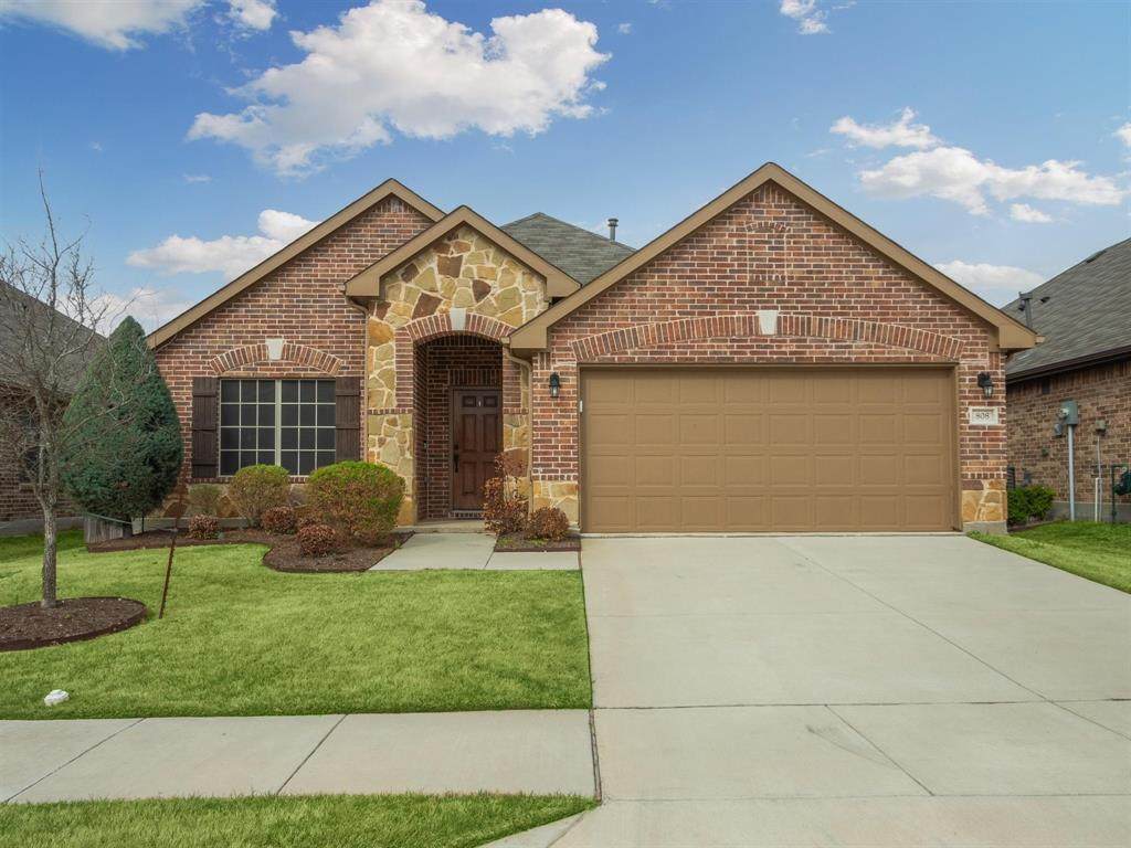 808 Kinghaven Drive - Photo 1