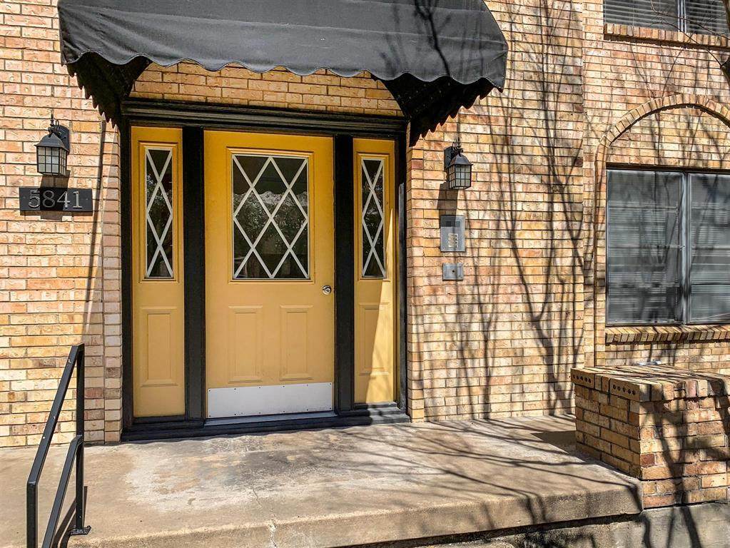 5841 Sandhurst Lane - Photo 1