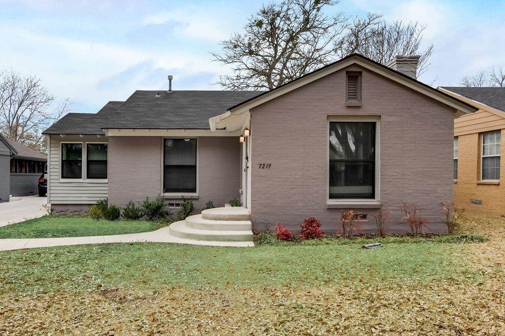 7219 Morton Street - Photo 1