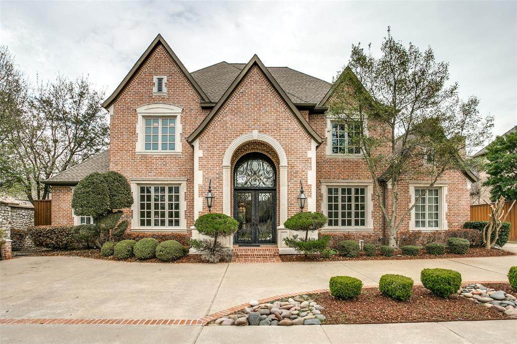 702 Armstrong Boulevard - Photo 1