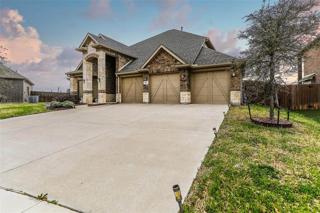 301 Valentino Way - Photo 1