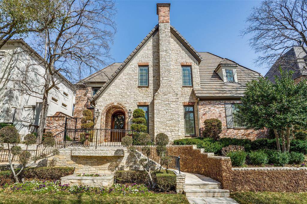6923 Forest Glen Boulevard - Photo 1