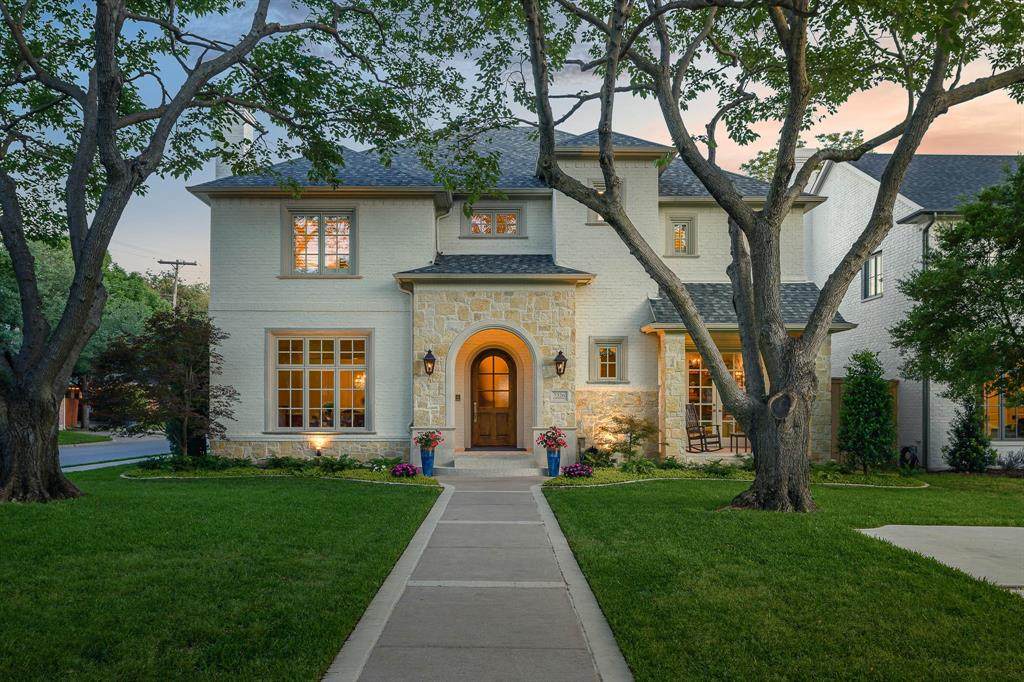 7326 Centenary Avenue - Photo 1