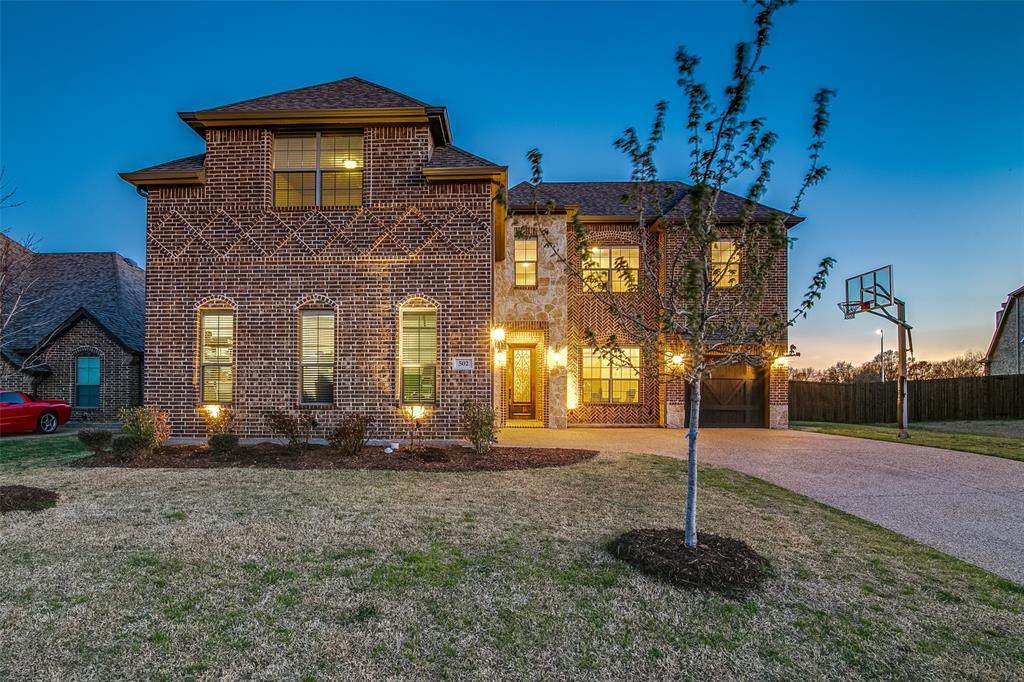502 Landing Drive - Photo 1