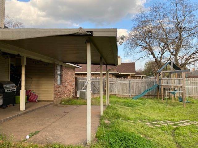 464 Mayfair Court - Photo 1