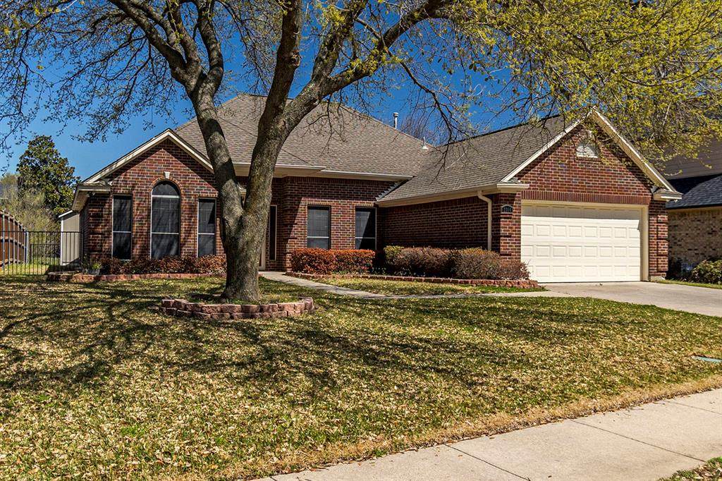 2304 Field Lane - Photo 1