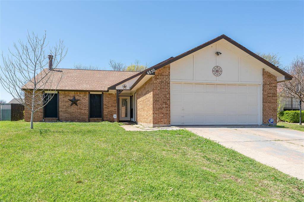 4830 Trailwood Drive - Photo 1
