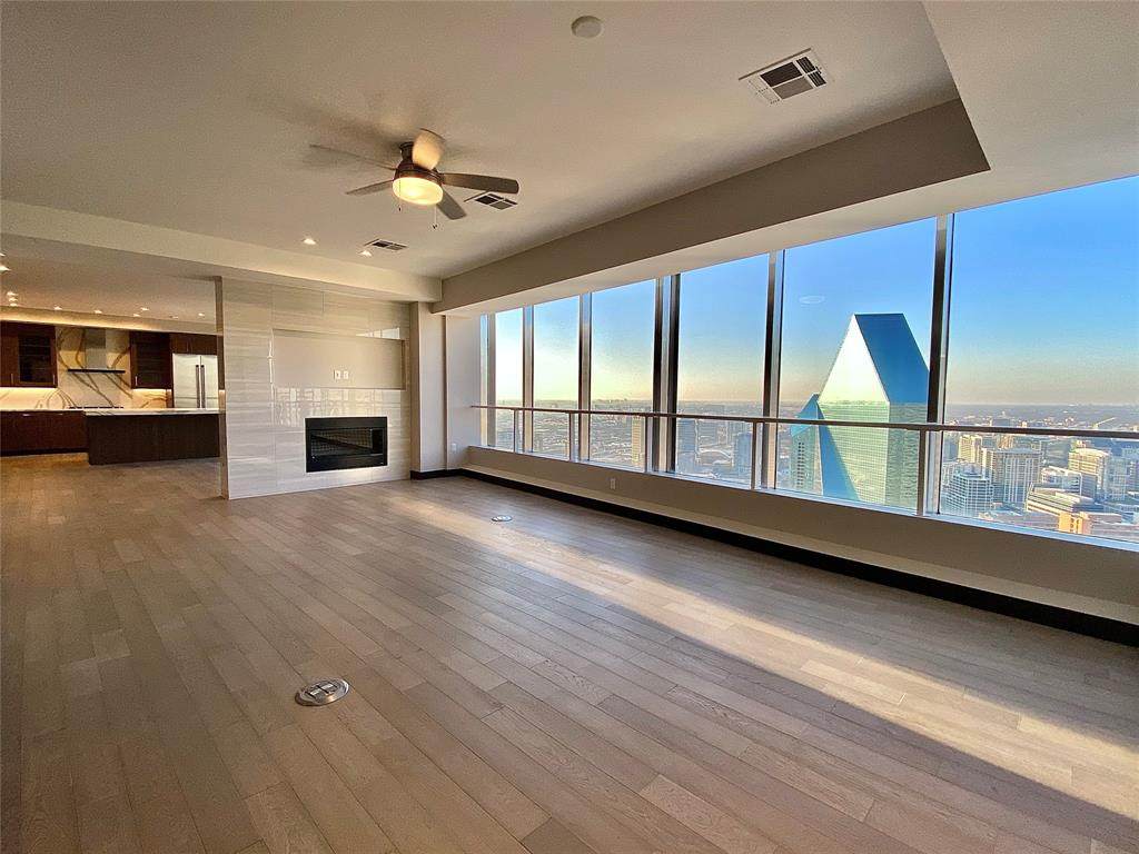 203 N Akard Street - Photo 1