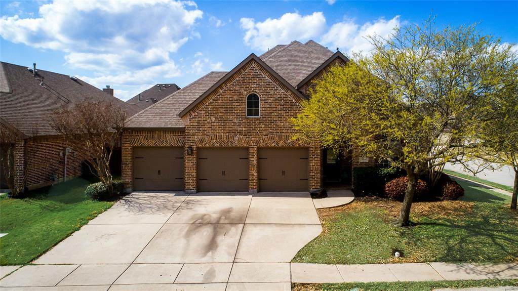 1000 Somerset Circle - Photo 1