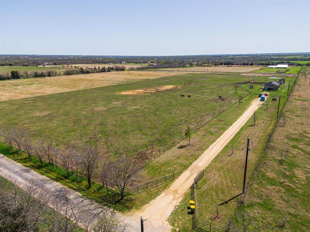 863 Smith Road - Photo 1