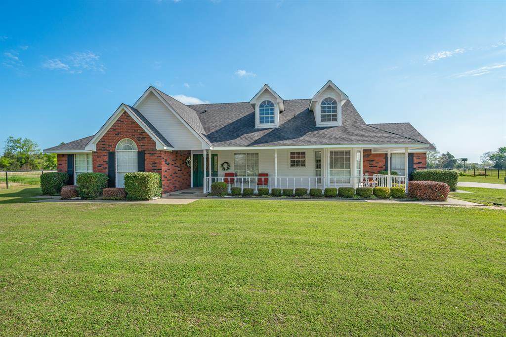 400 Private Road 7124 - Photo 1