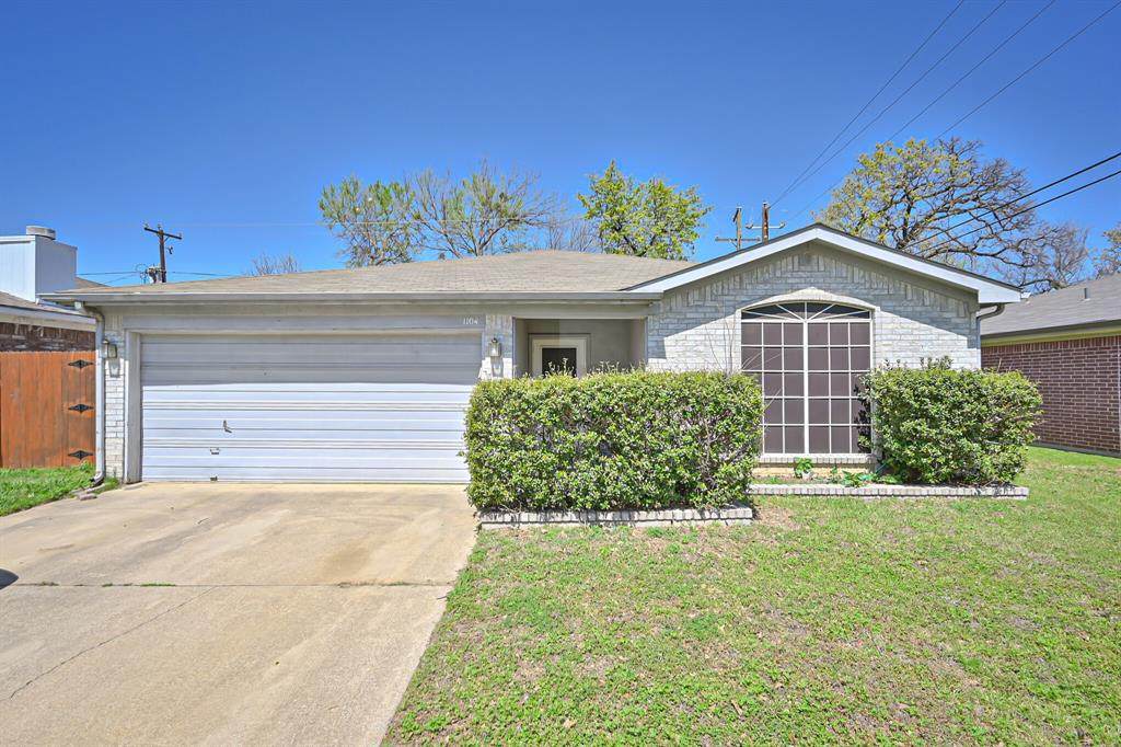 1104 Cardinal Oaks Drive - Photo 1