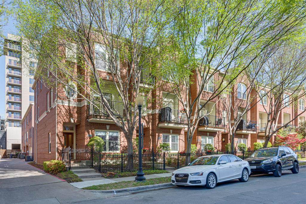 3415 Howell Street - Photo 1