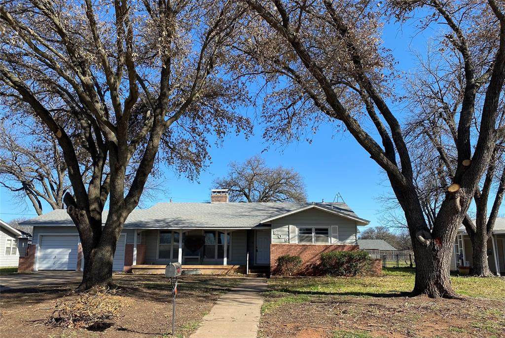 809 Gregory Road - Photo 1