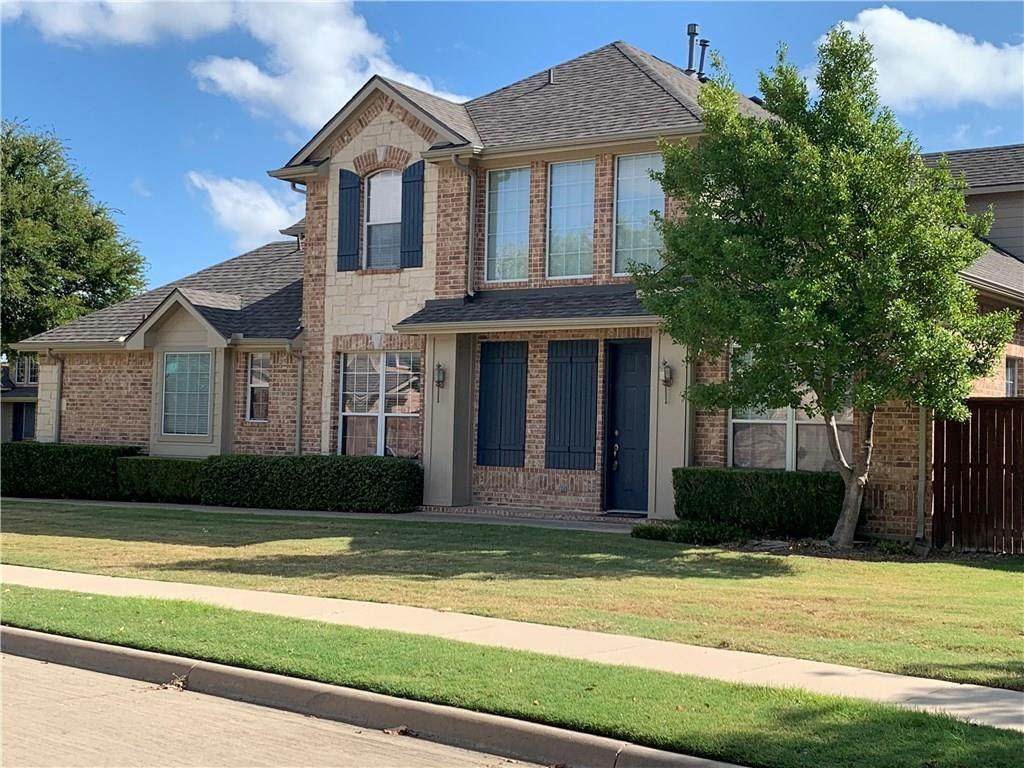 1700 Brookview Drive - Photo 1