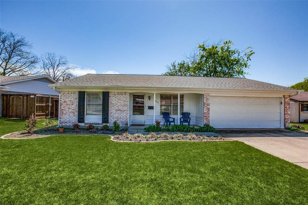 615 Cambridge Drive - Photo 1