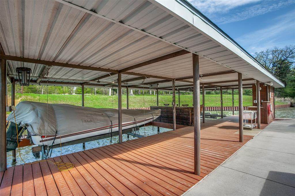 106 Stonewall Drive - Photo 1