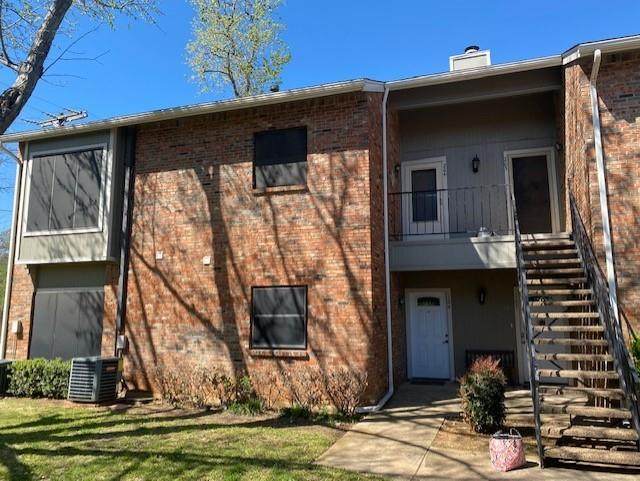 2700 Silver Creek Drive - Photo 1