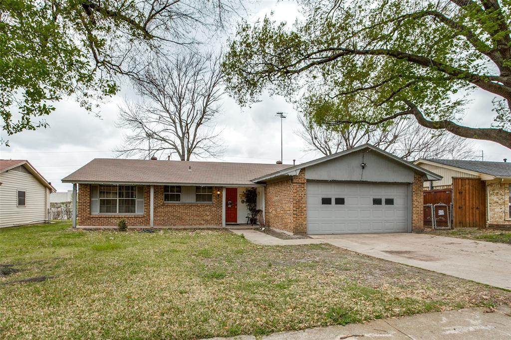 1301 Rockledge - Photo 1