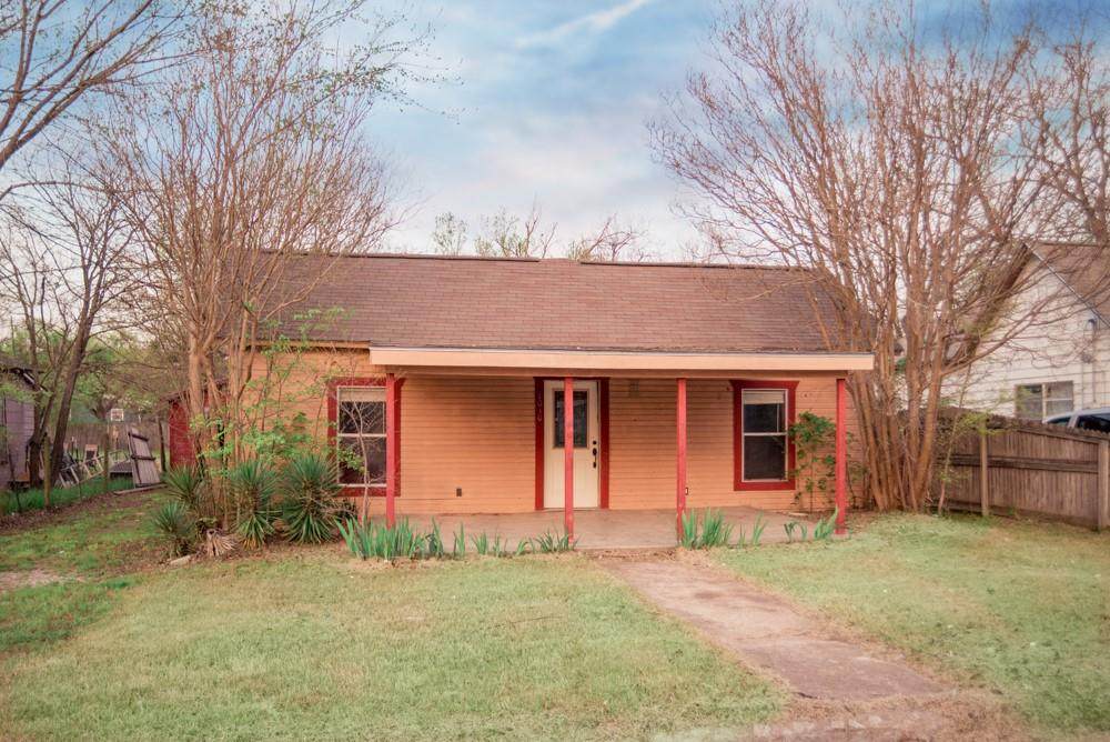 1030 Clinton Street - Photo 1