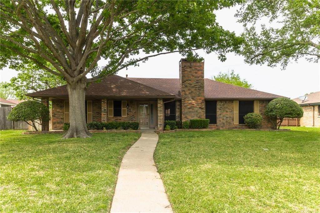 827 Meandering Way - Photo 1