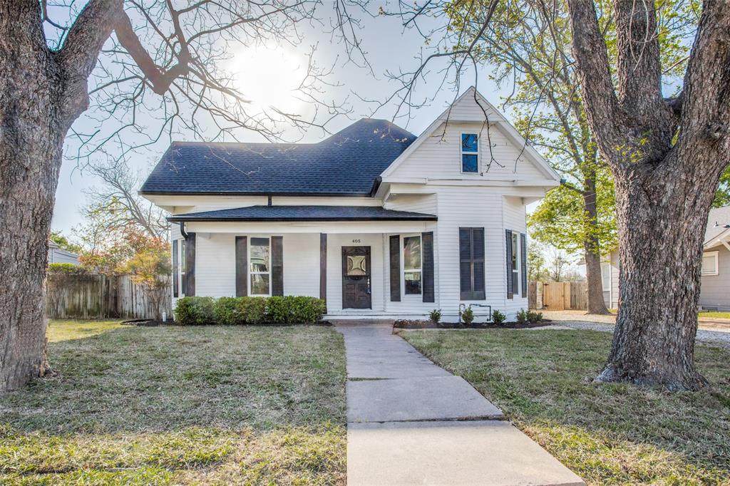 405 Main Street - Photo 1