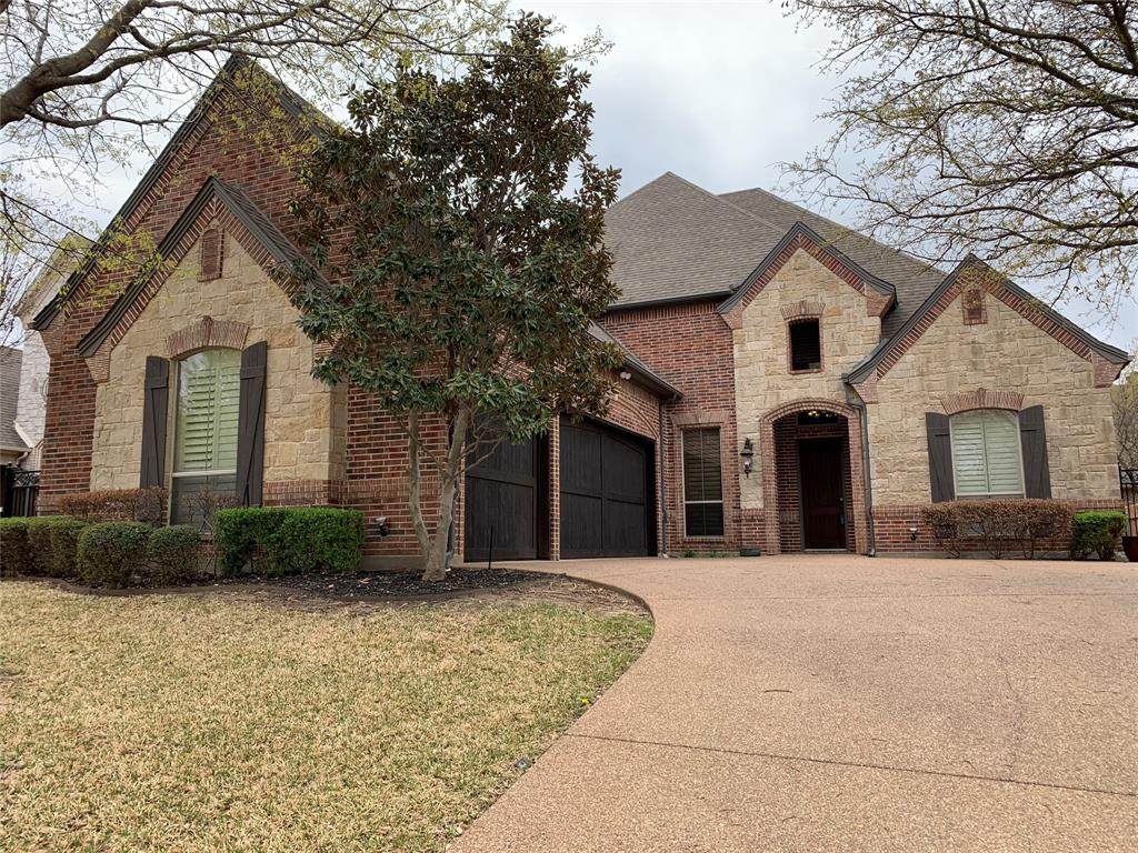 1108 Verona Way - Photo 1