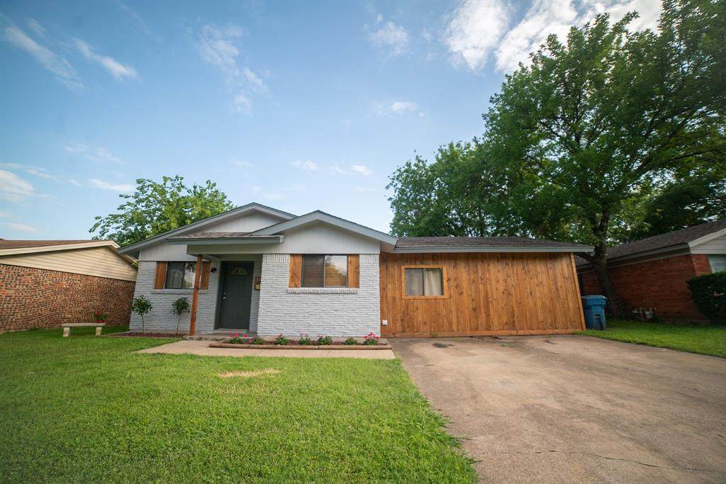 1640 Gill Street - Photo 1