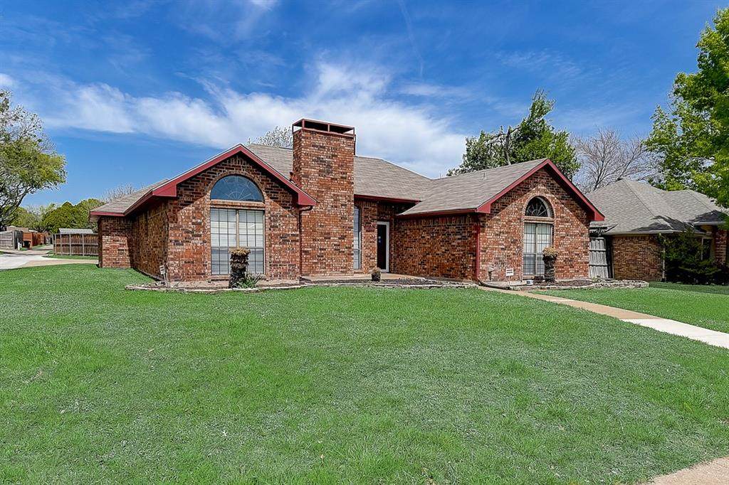 1901 Moore Drive - Photo 1