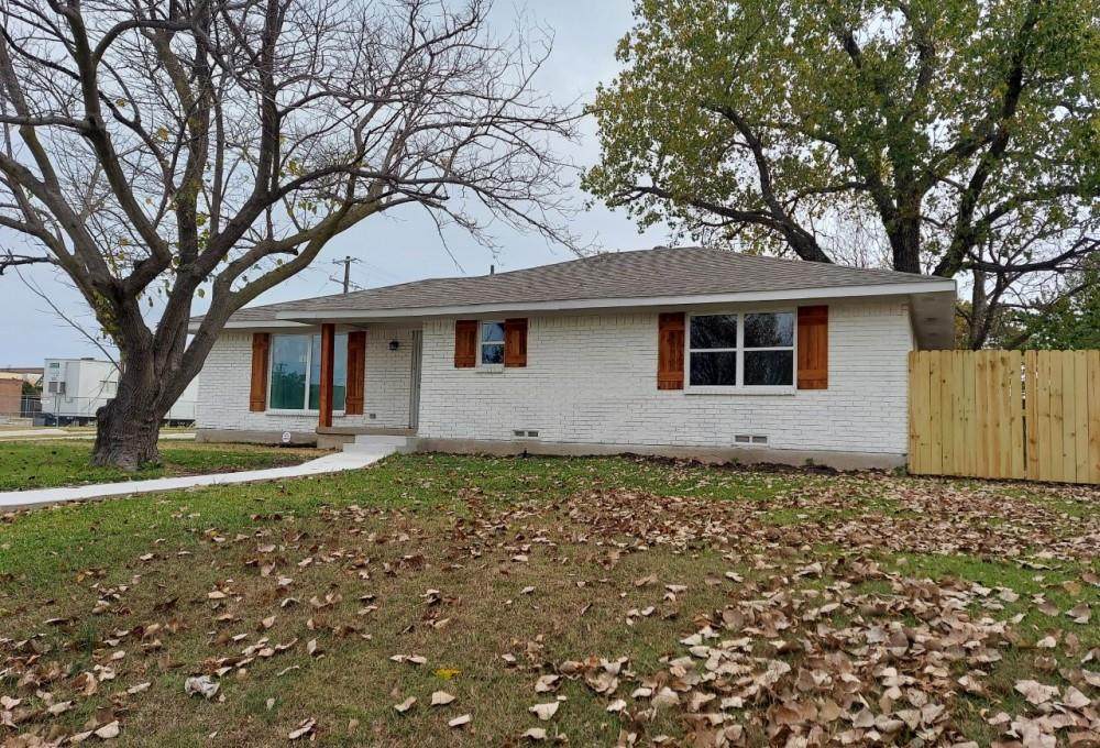 4306 Skyline Drive - Photo 1
