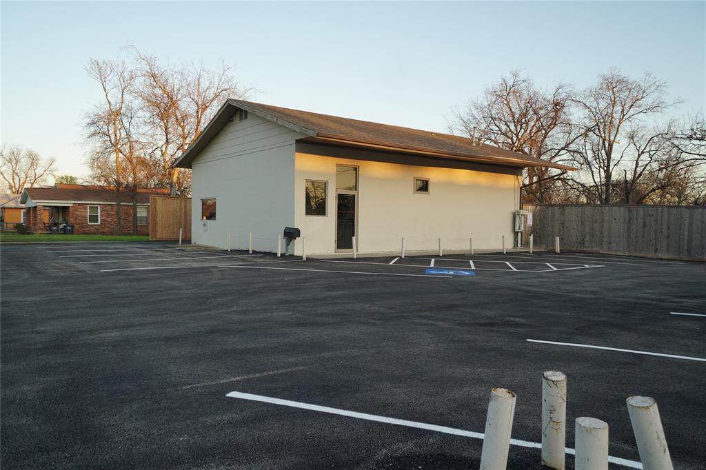 2101 Evans Avenue - Photo 1