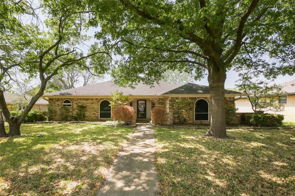 303 Genoa Drive - Photo 1