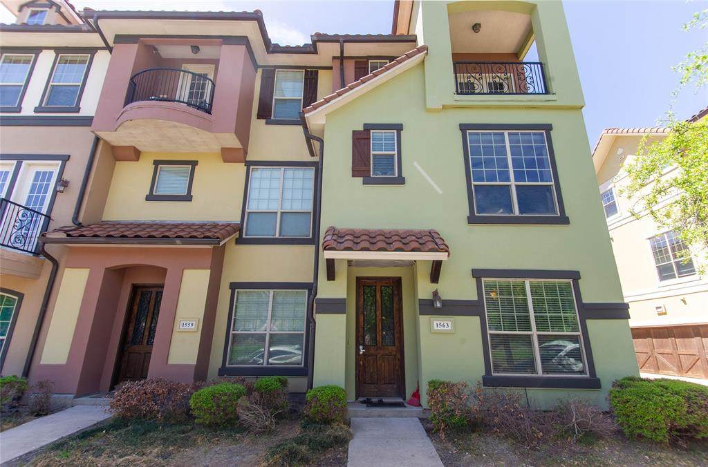 1563 Camino Lago - Photo 1