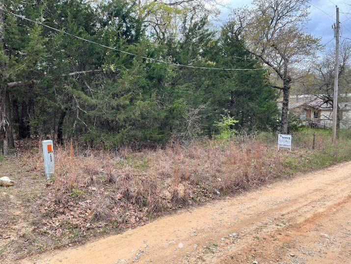 1532 White Oak Road - Photo 1