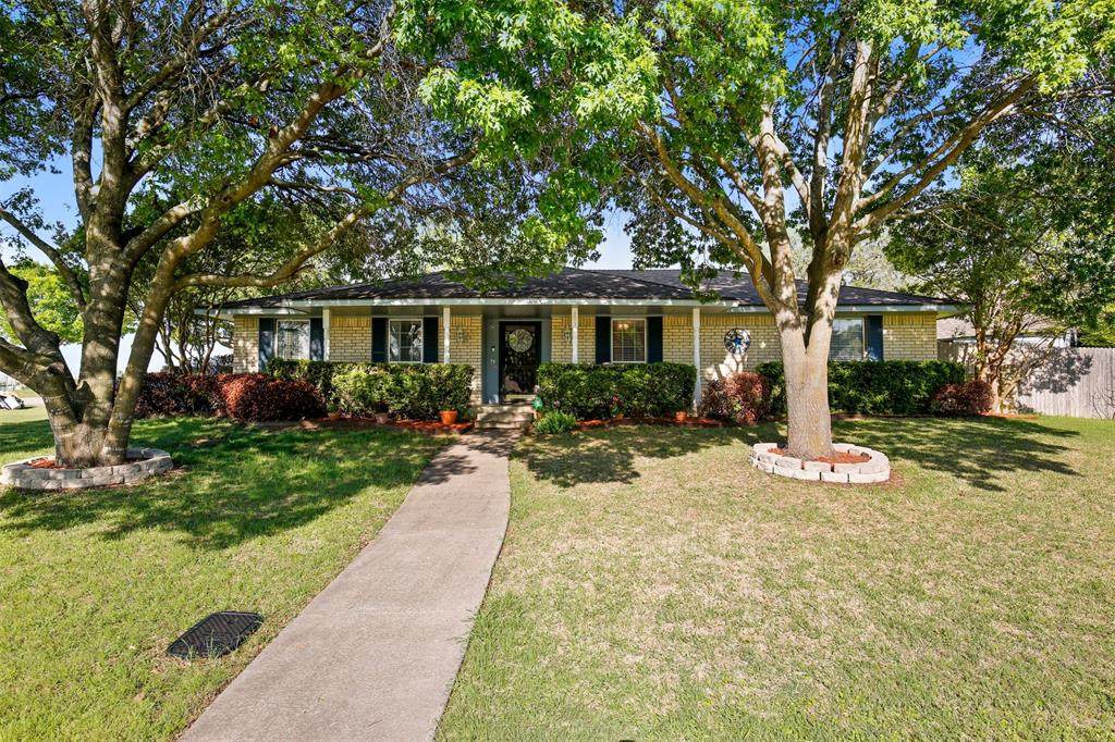 205 Amber Lane - Photo 1
