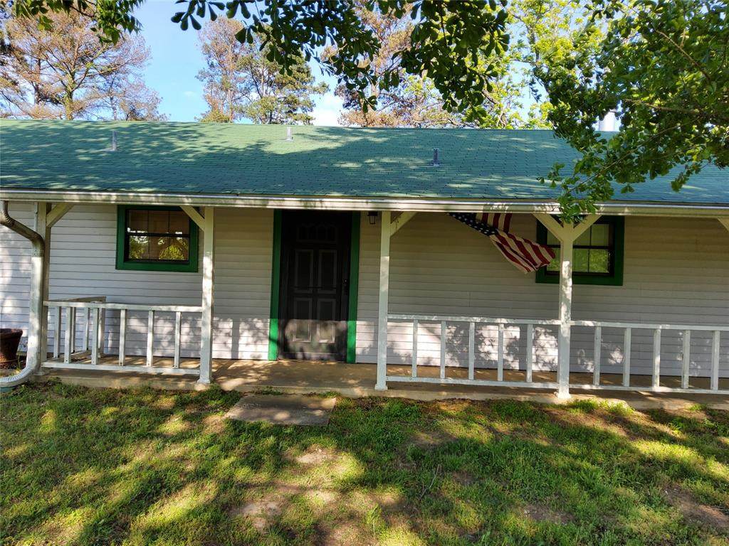 516 County Road 4250 - Photo 1