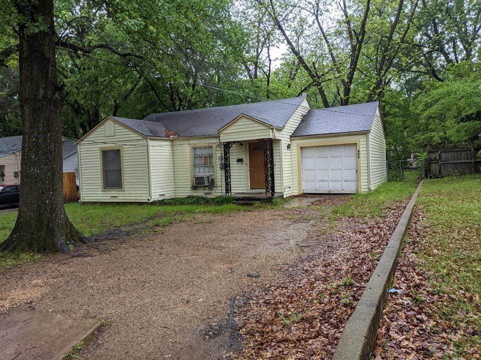 664 24th Street - Photo 1