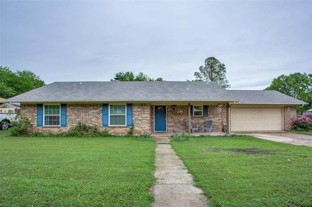 1401 Kings Row - Photo 1