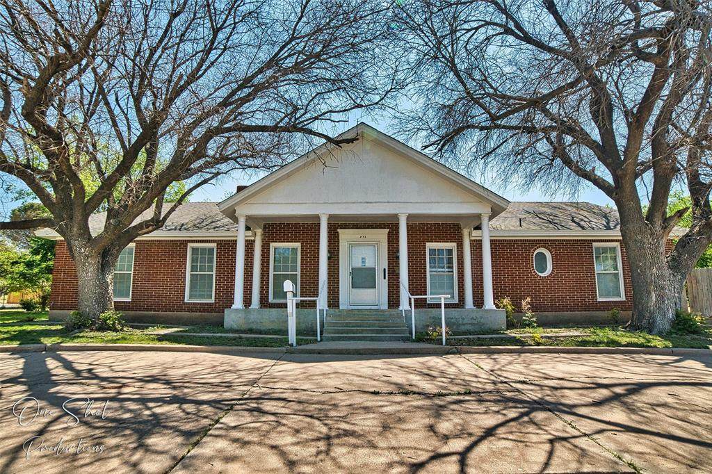933 Washington Boulevard - Photo 1