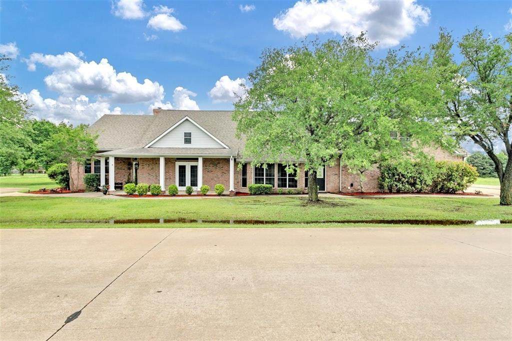 483 Terry Lane - Photo 1