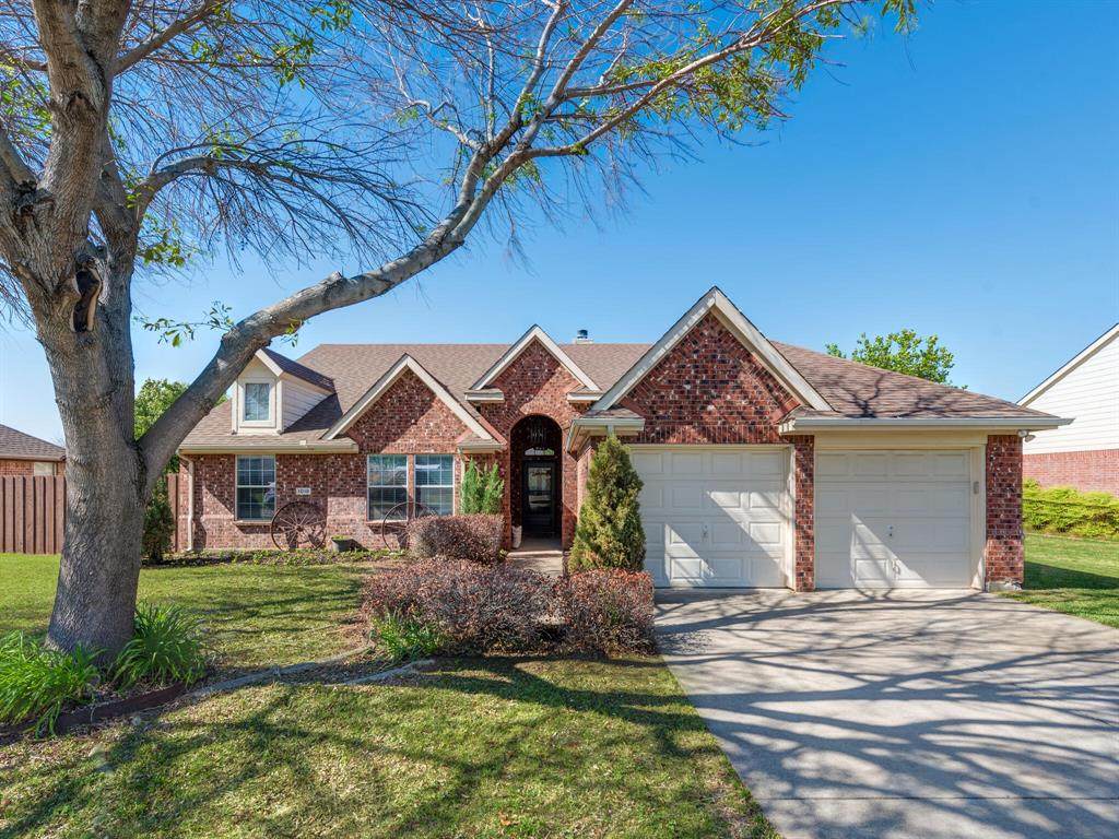 1018 Karen Street - Photo 1