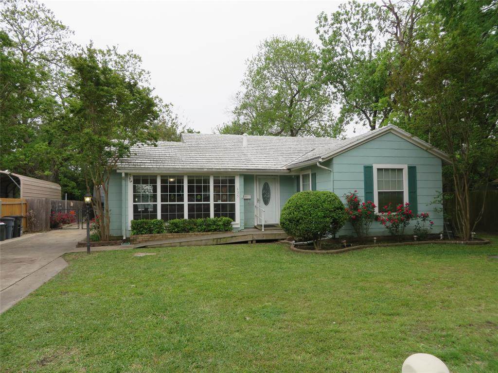635 Pecan Avenue - Photo 1