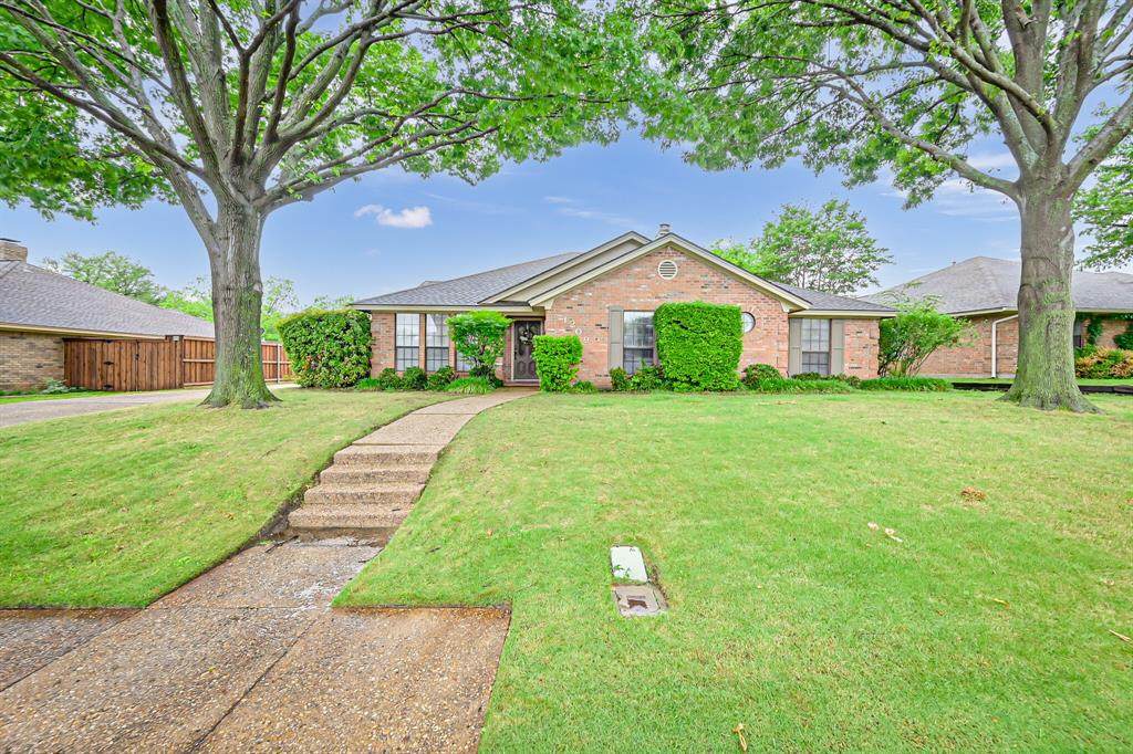 1209 Clubhouse Drive - Photo 1