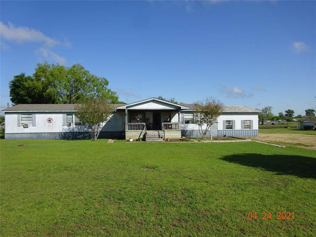 1655 Smith Circle - Photo 1