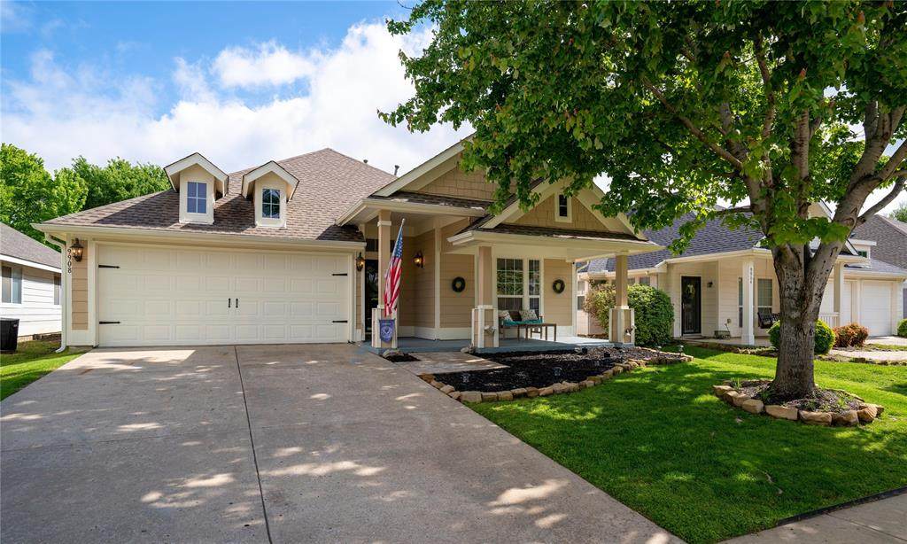 9908 Old Field Drive - Photo 1