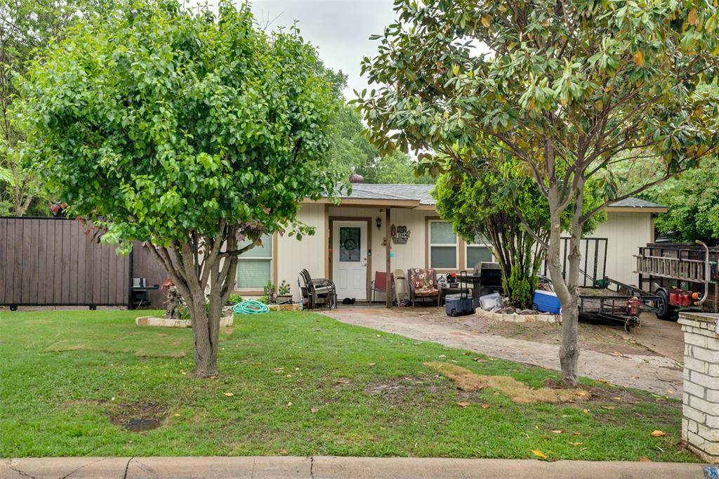 1422 Cardinal Street - Photo 1