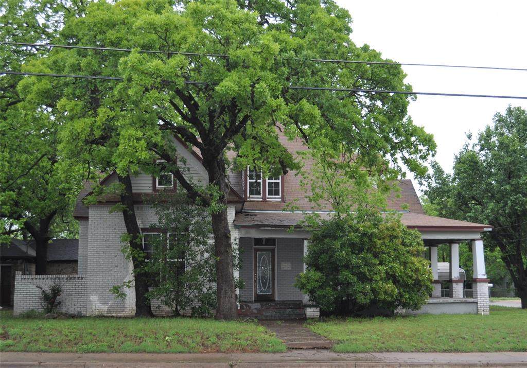 702 Spring Street - Photo 1