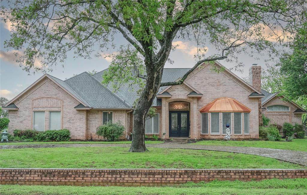 8118 Ravenswood Road - Photo 1