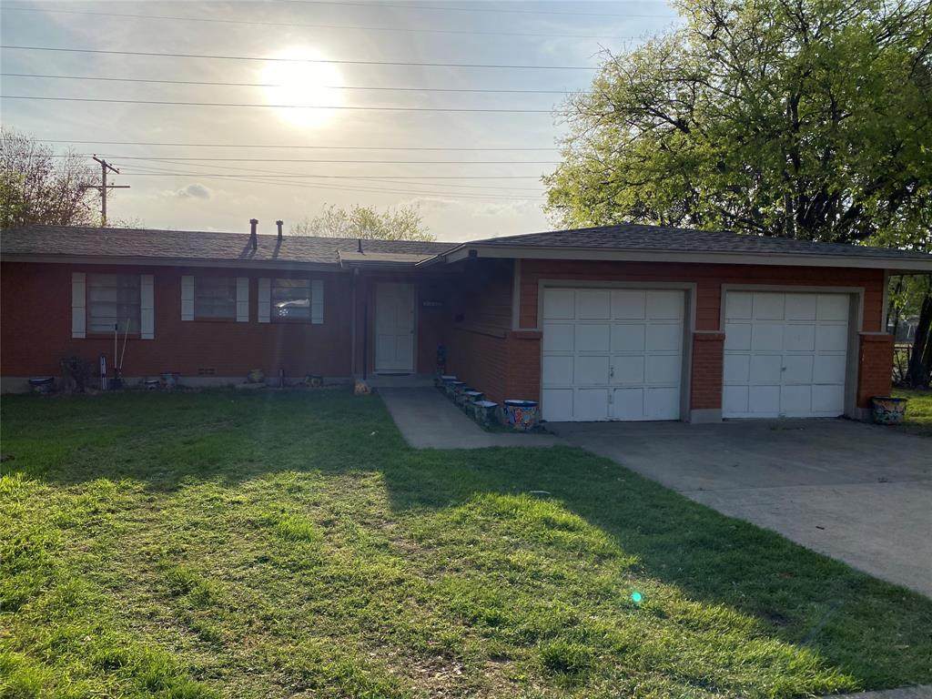 3720 Slade Boulevard - Photo 1