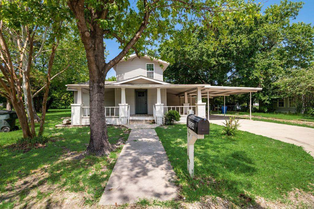 2204 Joshua Street - Photo 1